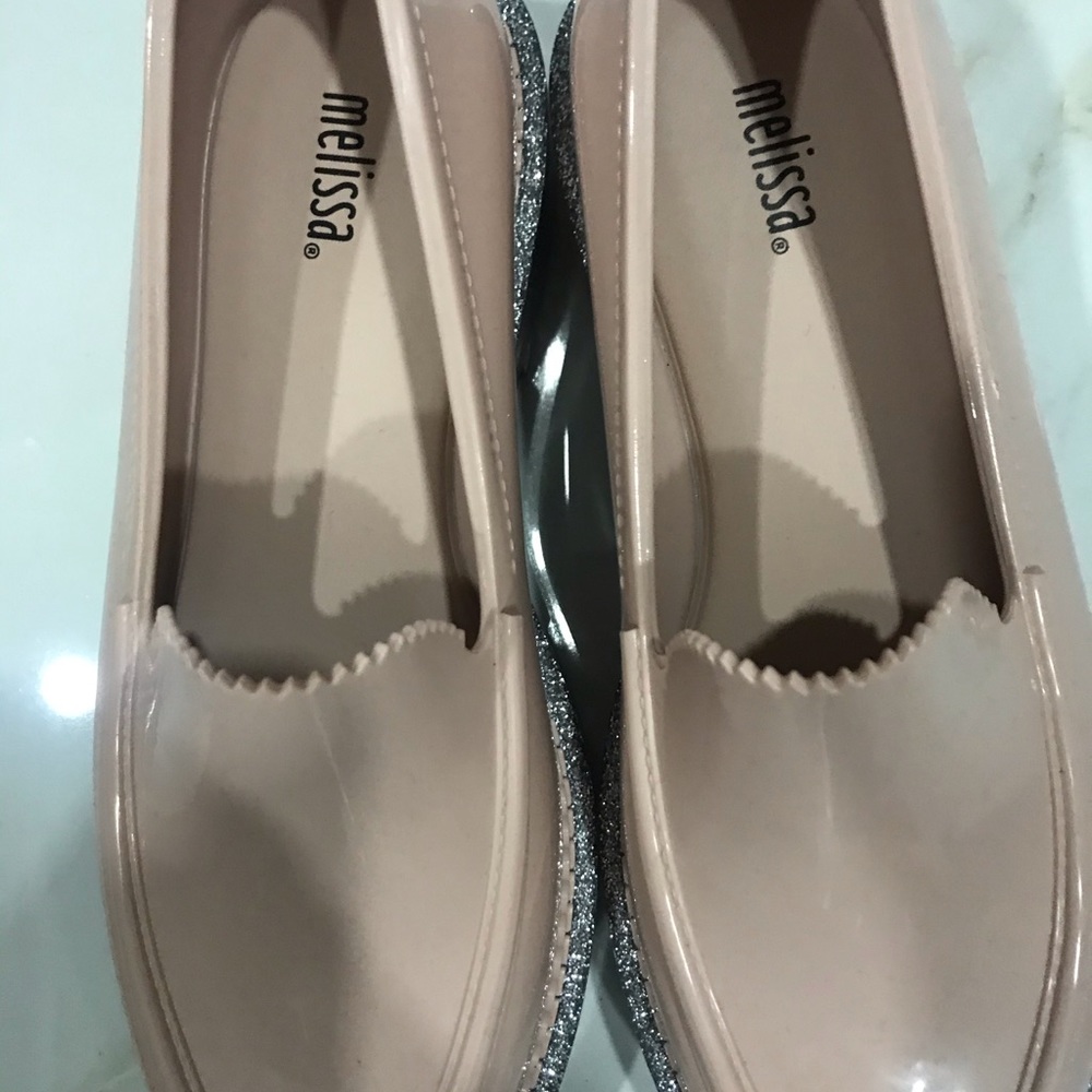 Shoes - Picture 2 of 4